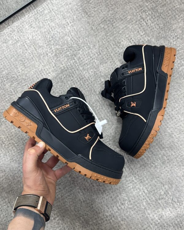 LV Trainer Maxi Sneaker 3