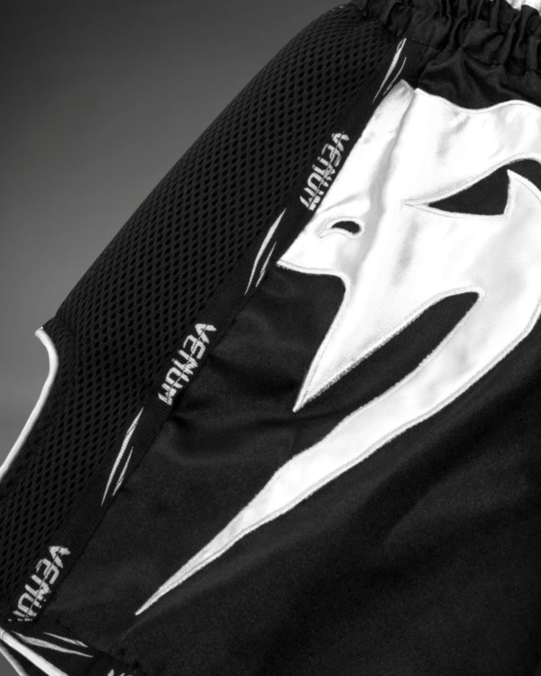 Venum Short de Boxe - Noir/Blanc 3 223